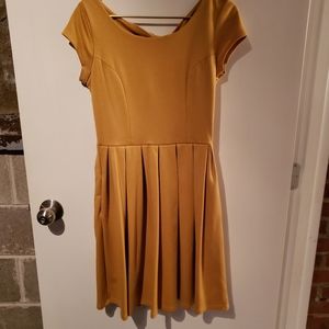 Fleet collection bow dress